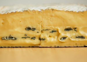 Isle of Wight Blue Cheese (200g - 230g)